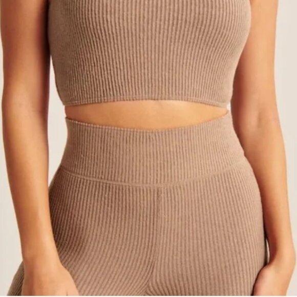 NWT Abercrombie & Fitch | Ribbed Lounge Leggings in Tan | Size Small - Picture 5 of 15